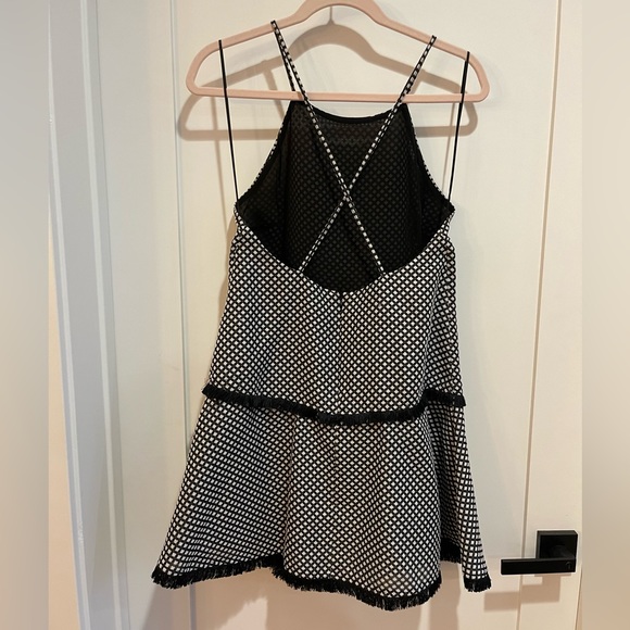 Finder Keepers Bailey Dress - Picture 2 of 5